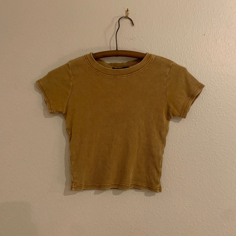 Forever 21 cropped ribbed shirt size small